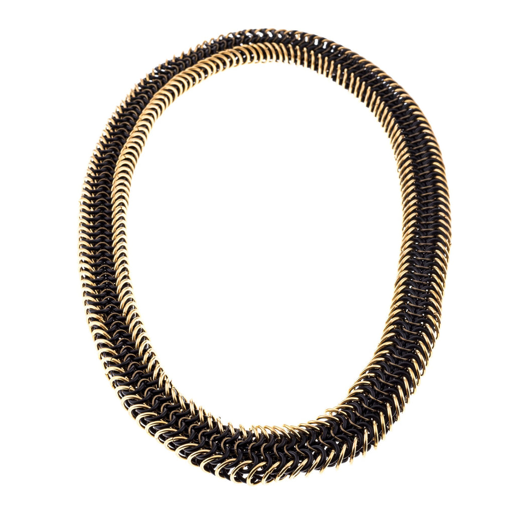 Large necklace for women with gold and black rings