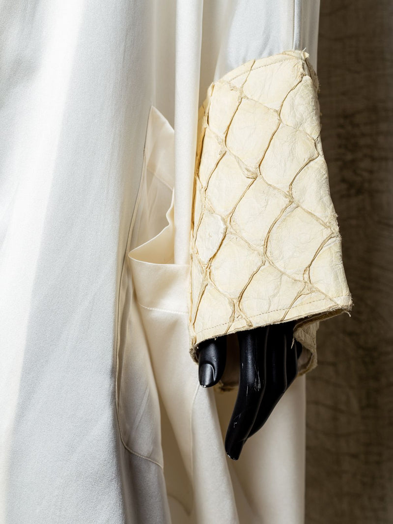 Pirarucu Silk Sleeved Coat White